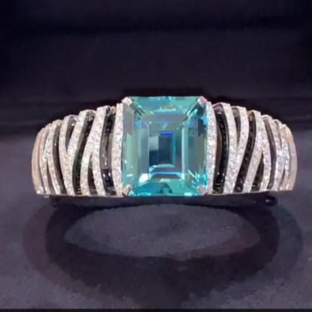 Diamond ring